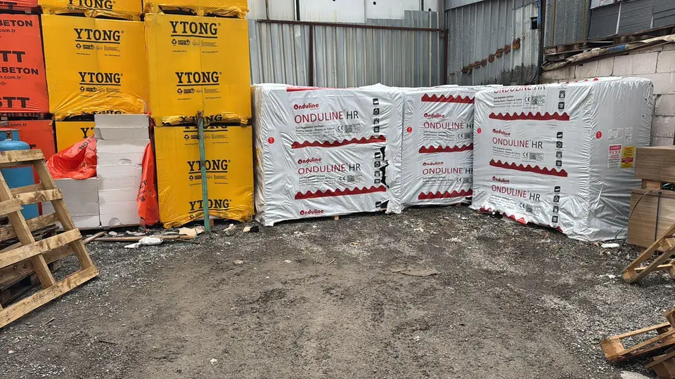 Gazbeton ve çatı malzemesi paletleri
